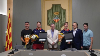 Carles Grabulosa, tècnic de la Federació Espanyola de Rem: Aleix Garcia; Miquel Noguer, alcalde de Banyoles; Dennis Carracedo; Jordi Casanovas, president del Club Natació Banyoles; i Jordi Congost, regidor d'Esports.
