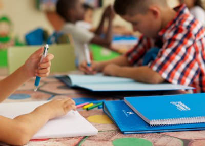 L’Ajuntament de Banyoles i la Fundació “la Caixa” renoven el compromís per fer front a la pobresa infantil