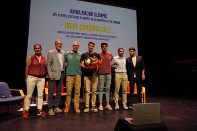 Més de 200 persones assisteixen a la conversa olímpica amb Oriol Cardona