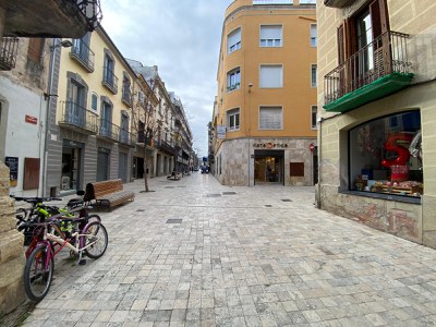 Obren 21 nous establiments comercials a Banyoles durant el 2024