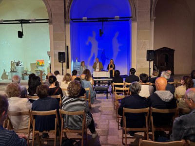 Tret de sortida de la 48a Exposició de Flors de Banyoles